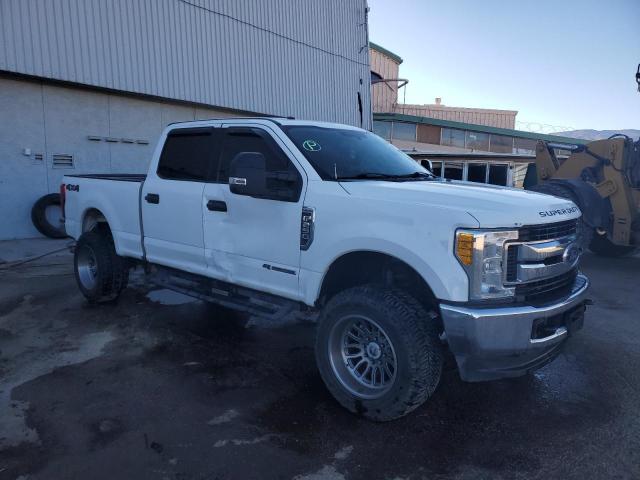 Пикапы FORD F250 2017 Белый
