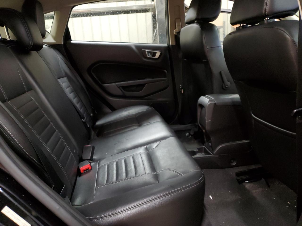 2014 Ford Fiesta - Image 10