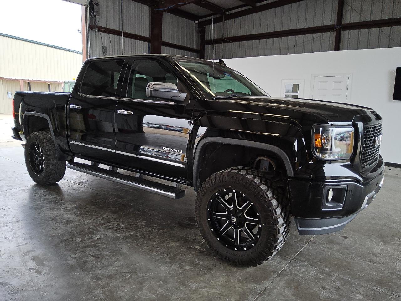 2015 GMC Sierra - Image 4