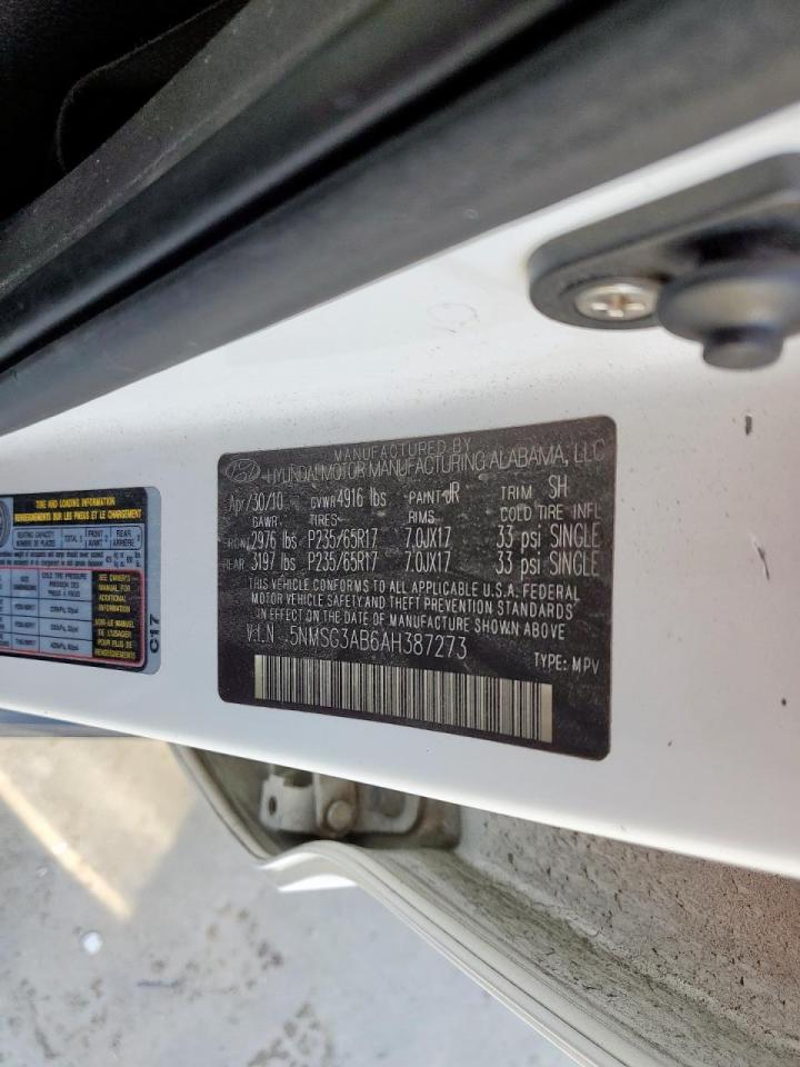 2010 Hyundai Santa Fe - Image 13