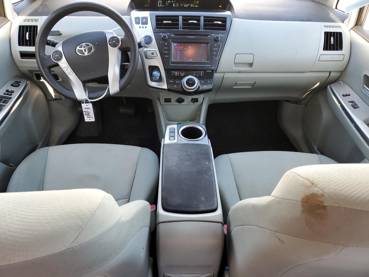 2014 Toyota Prius - Image 8