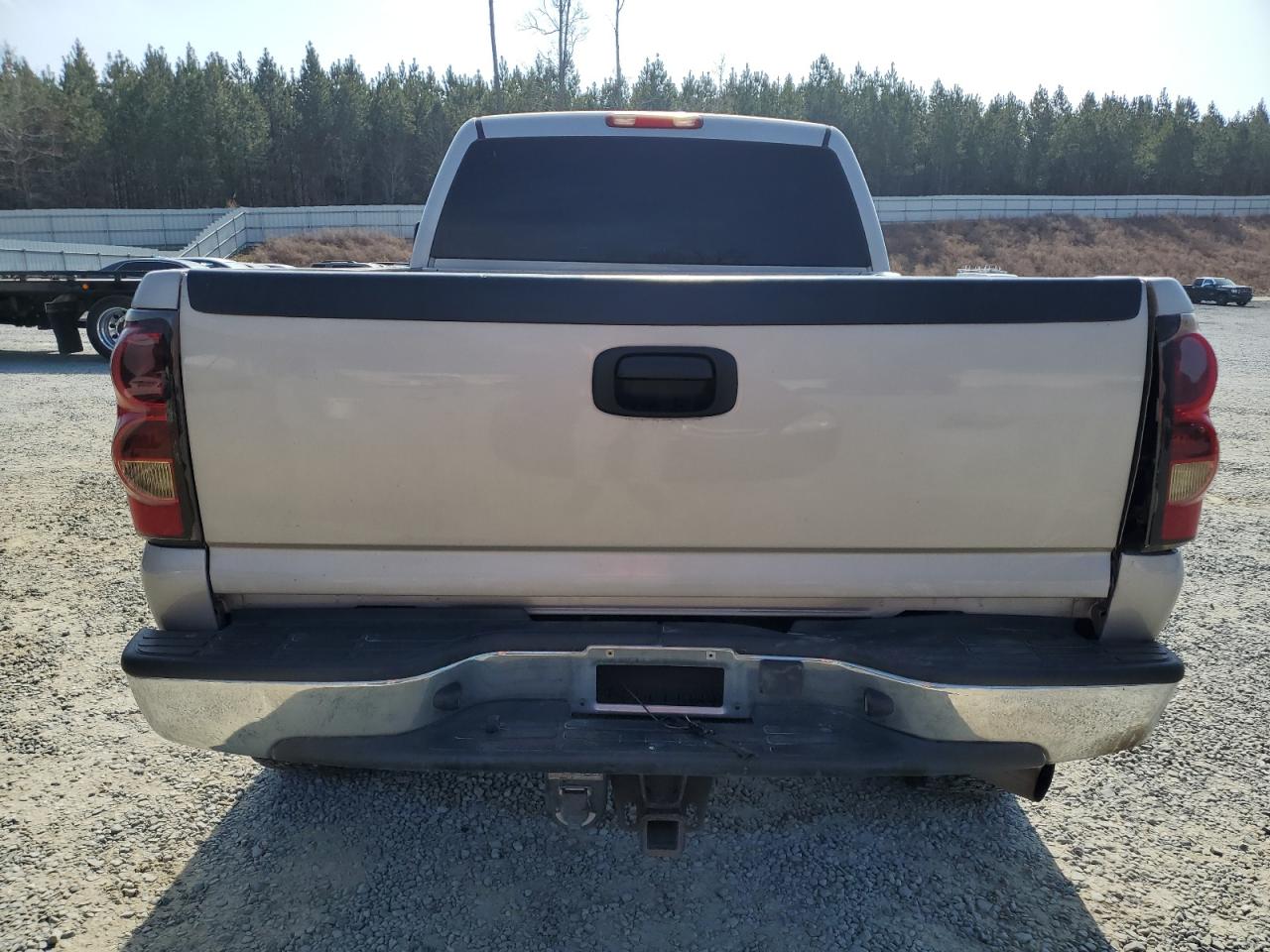 2004 Chevrolet Silverado - Image 6