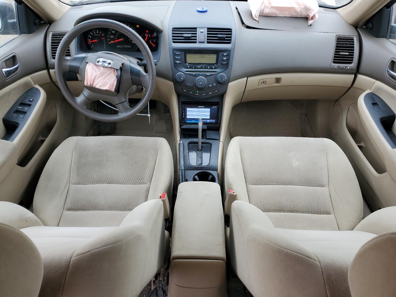 2004 Honda Accord - Image 8