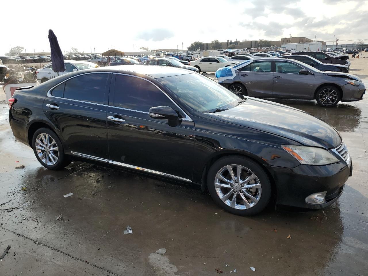 2010 Lexus ES - Image 4