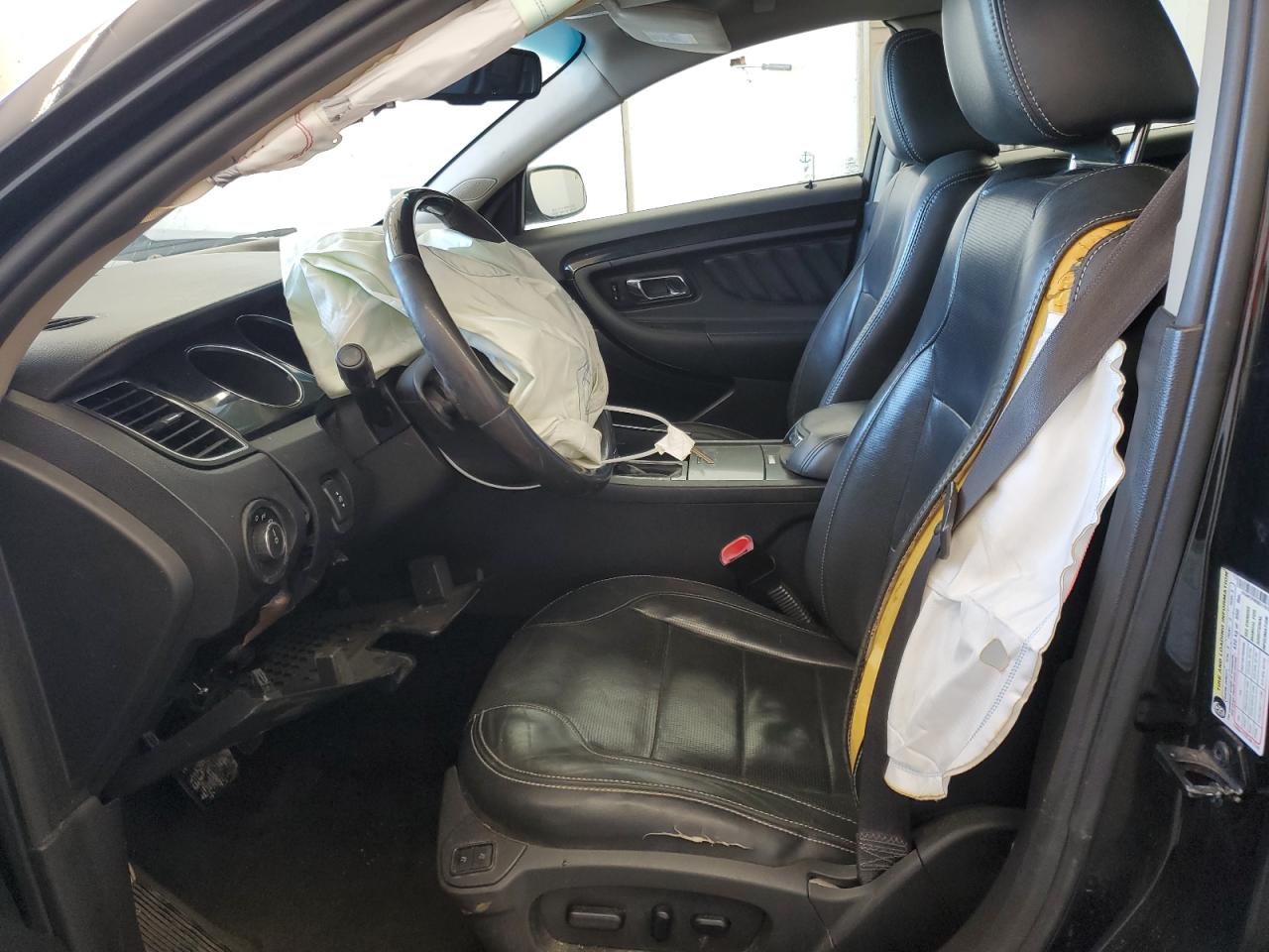 2011 Ford Taurus - Image 7