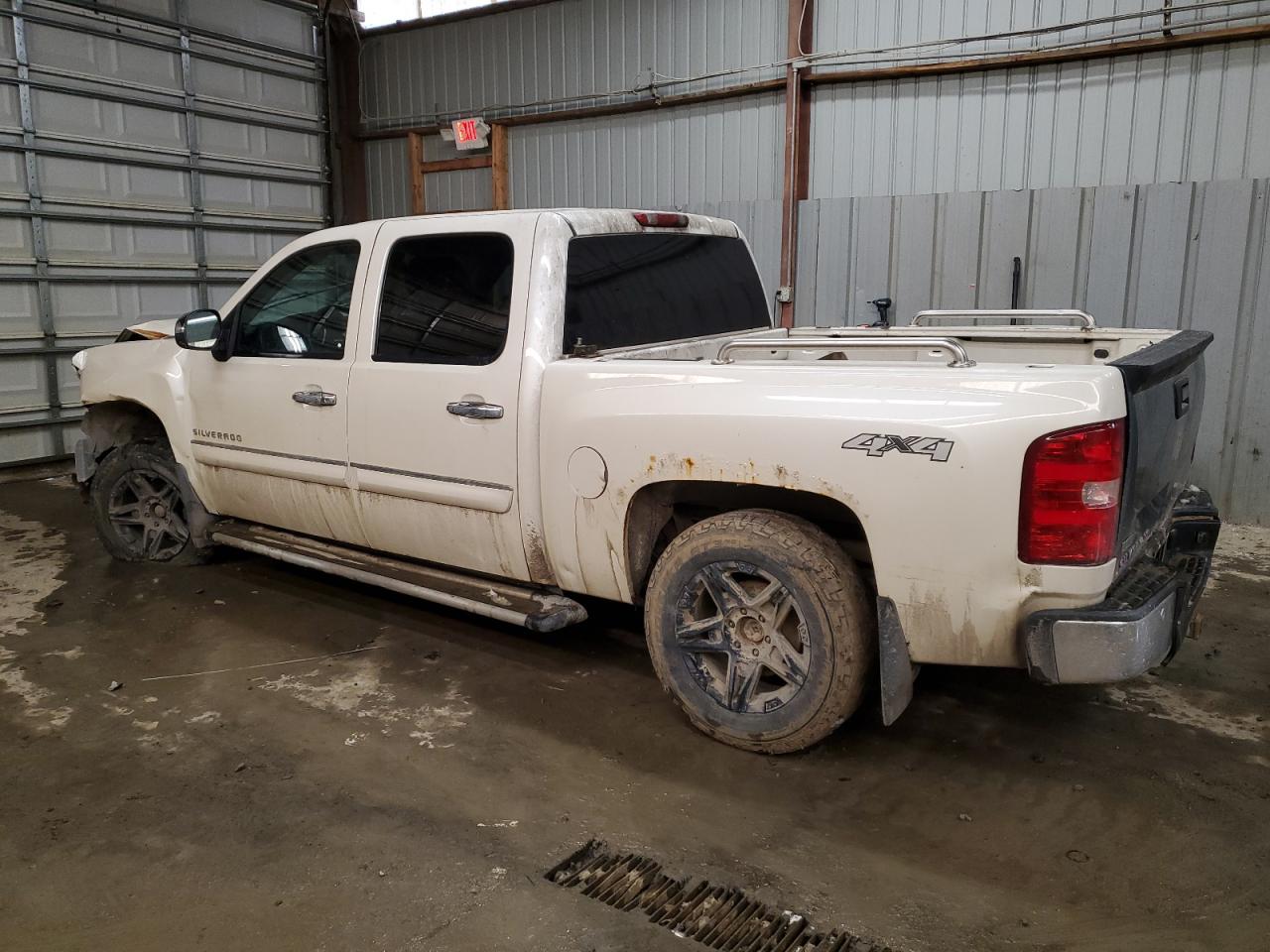 2013 Chevrolet Silverado - Image 2