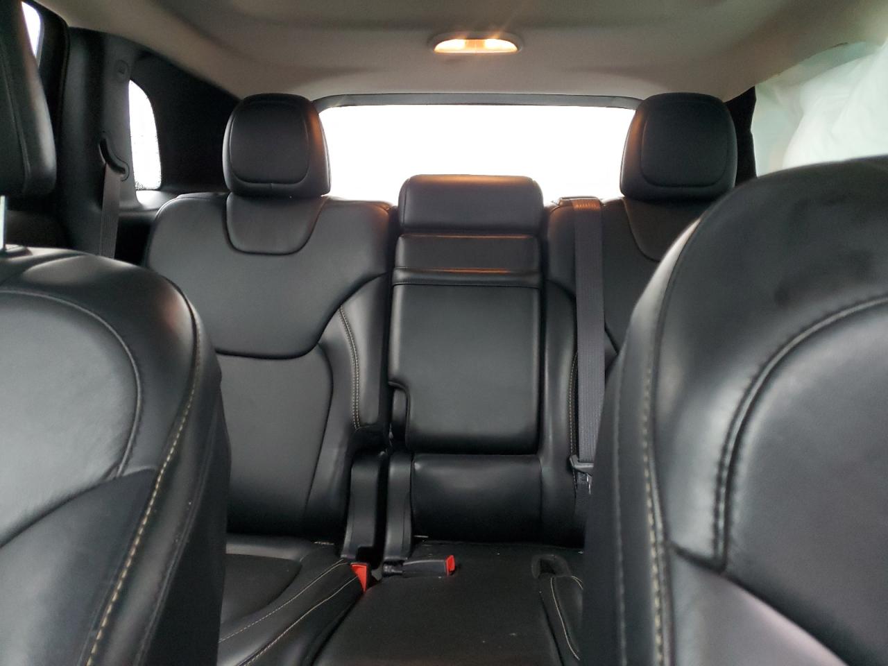 2018 Jeep Grand Cherokee - Image 10