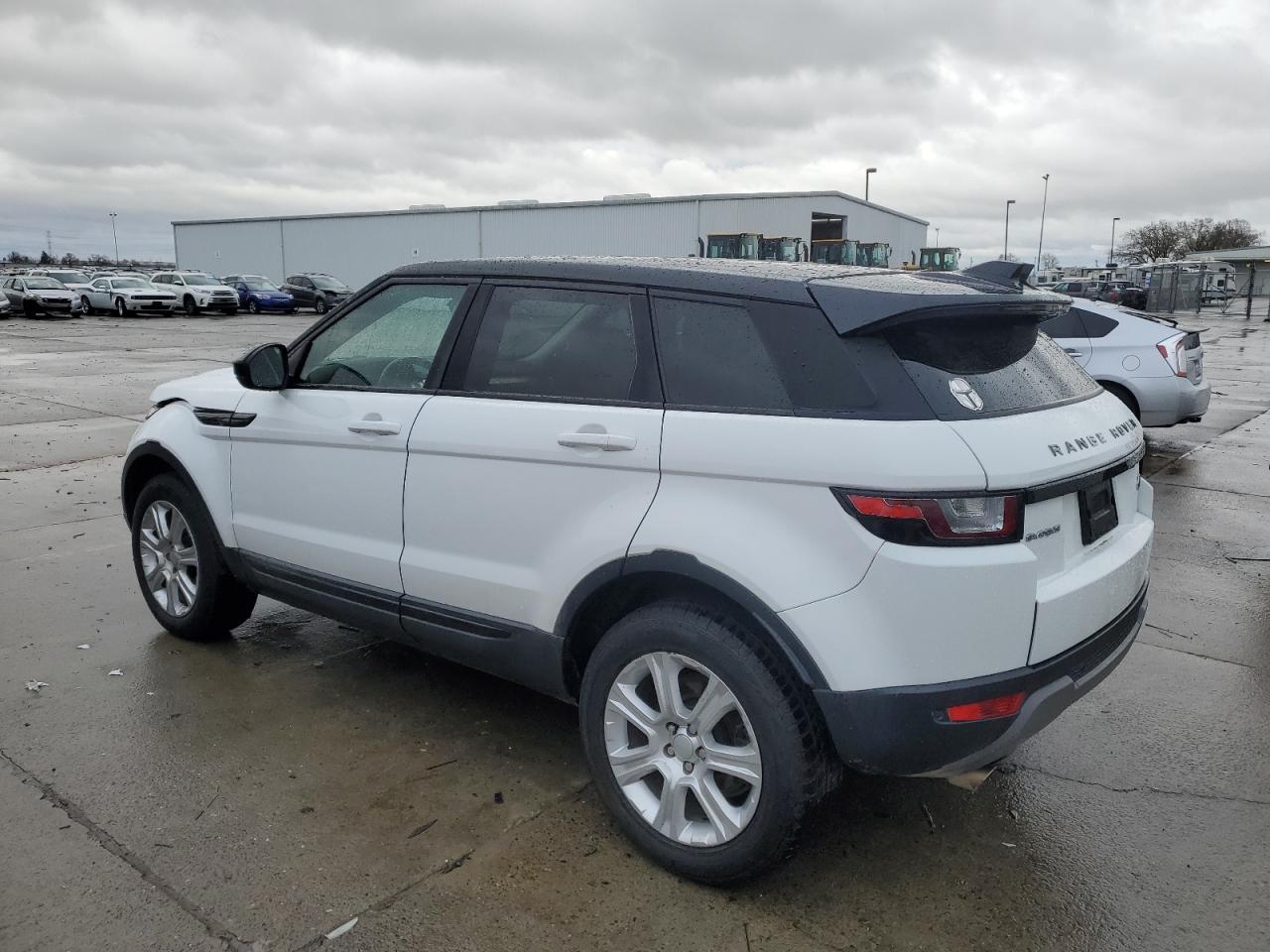 2017 Land Rover Range Rover - Image 2