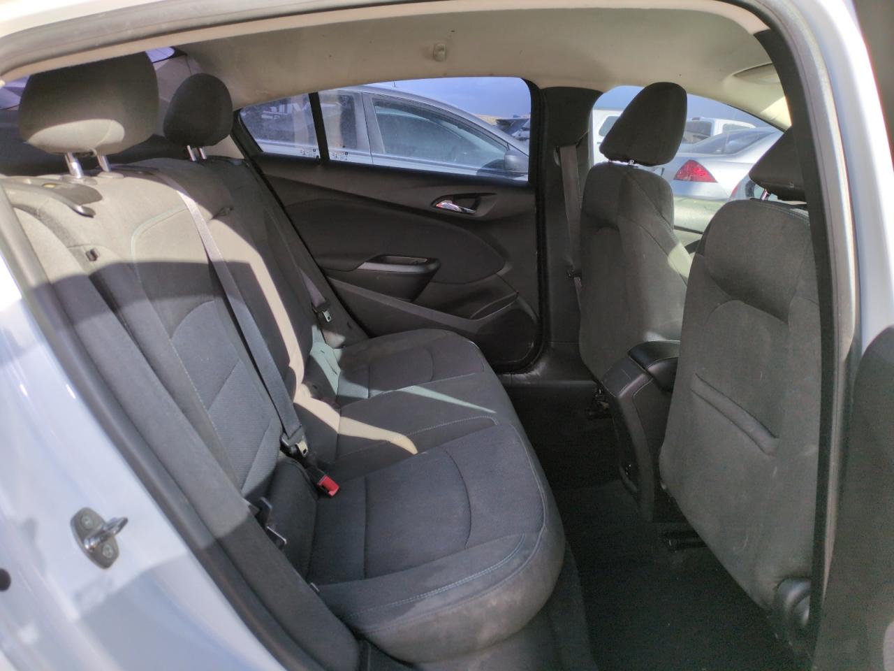 2017 Chevrolet Cruze - Image 10
