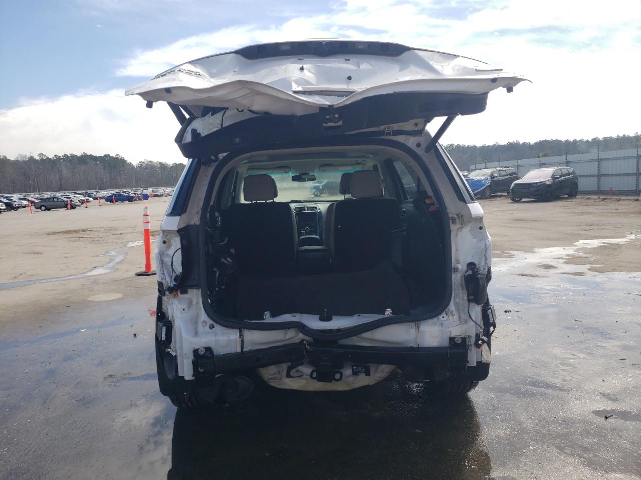 2016 Ford Explorer - Image 6