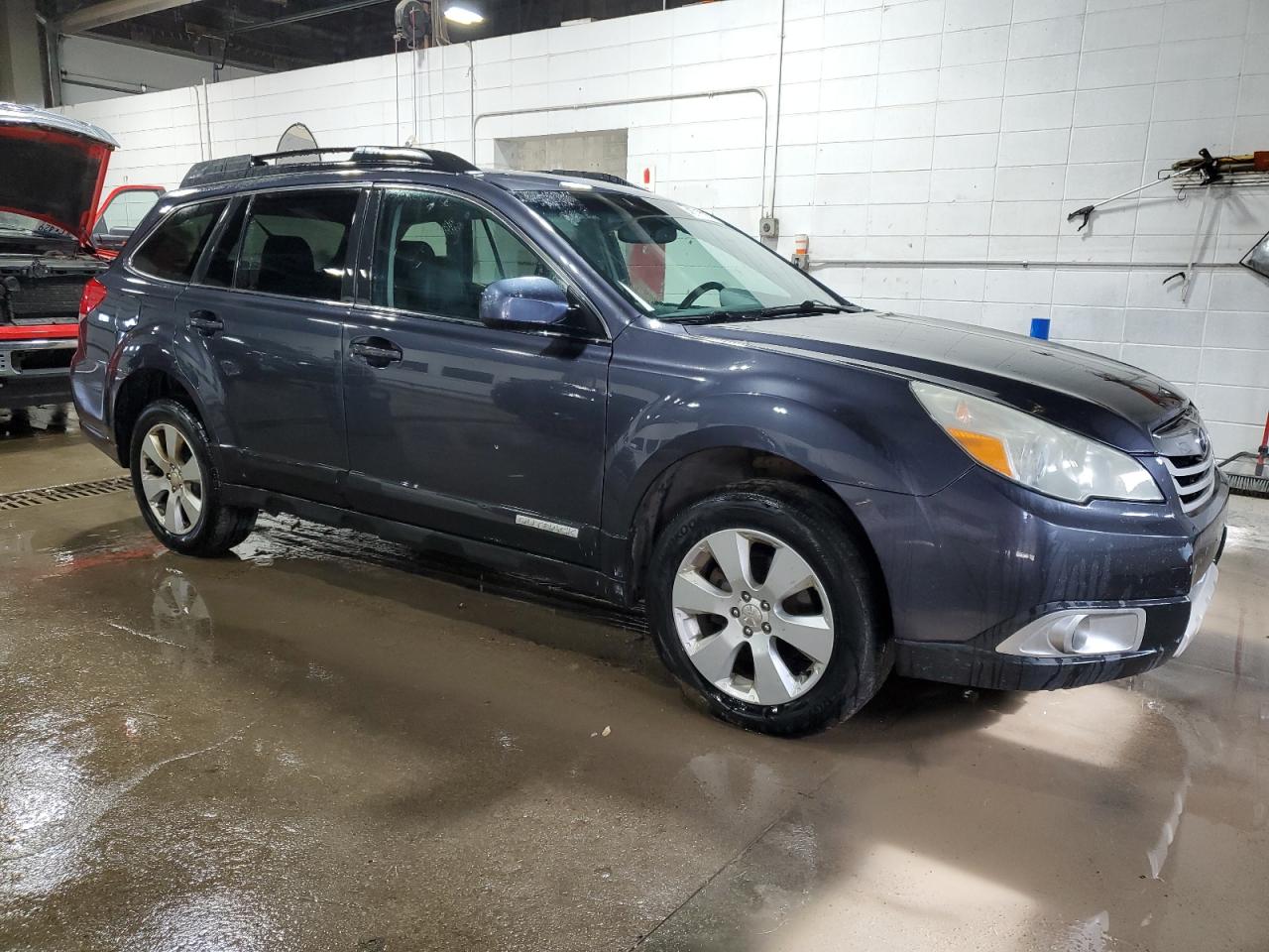 2010 Subaru Outback - Image 4