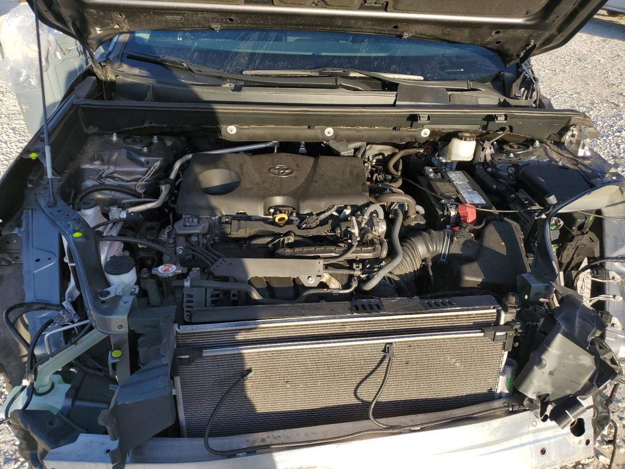 2022 Toyota RAV 4 - Image 12