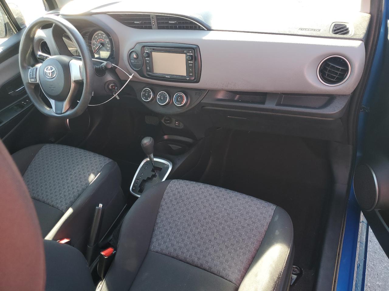 2015 Toyota Yaris - Image 8
