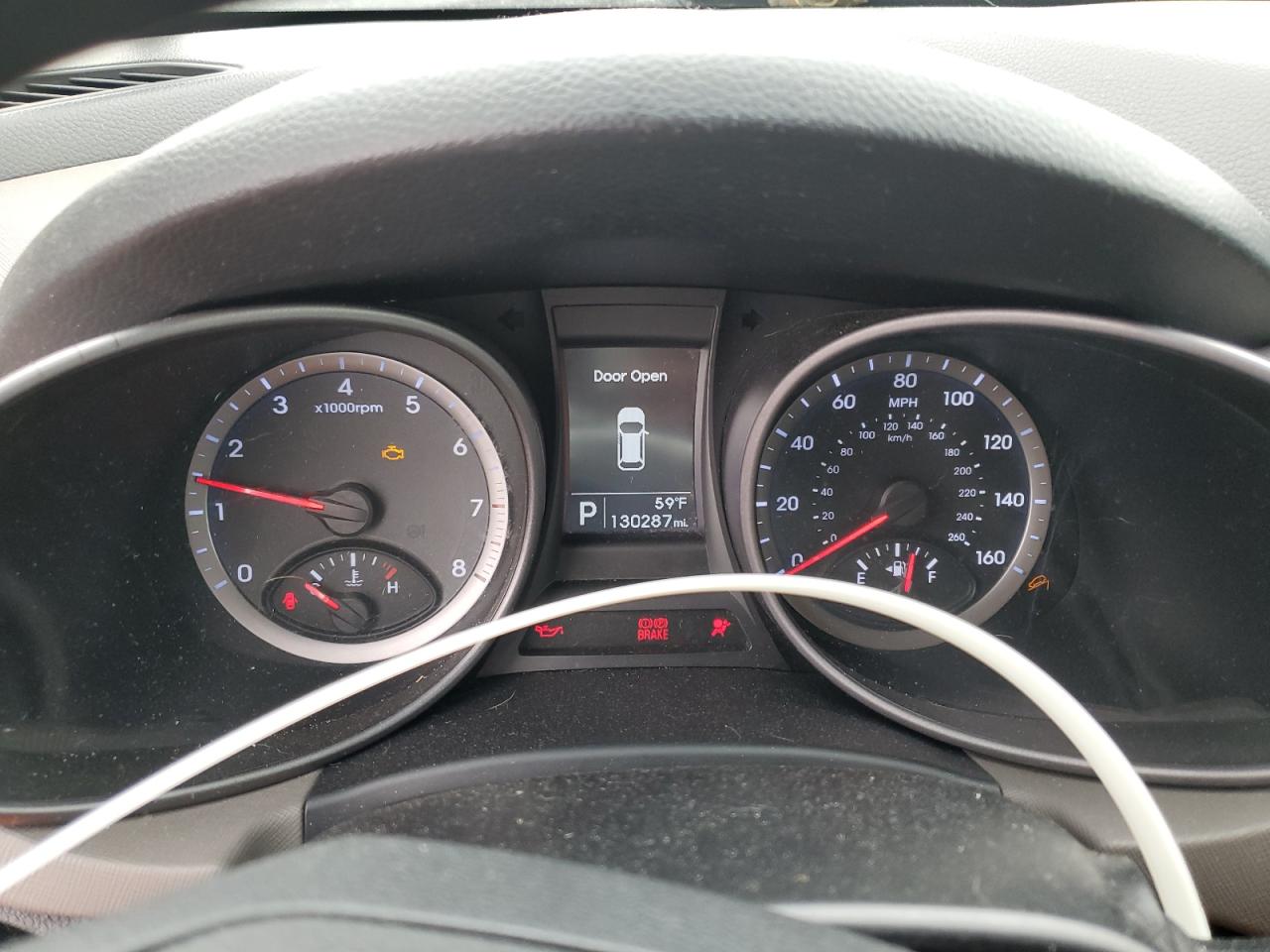 2016 Hyundai Santa Fe - Image 9