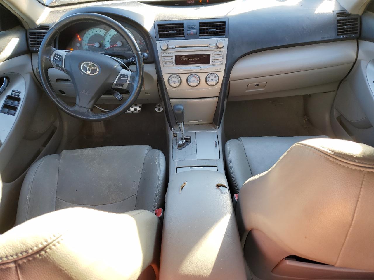 2011 Toyota Camry - Image 8