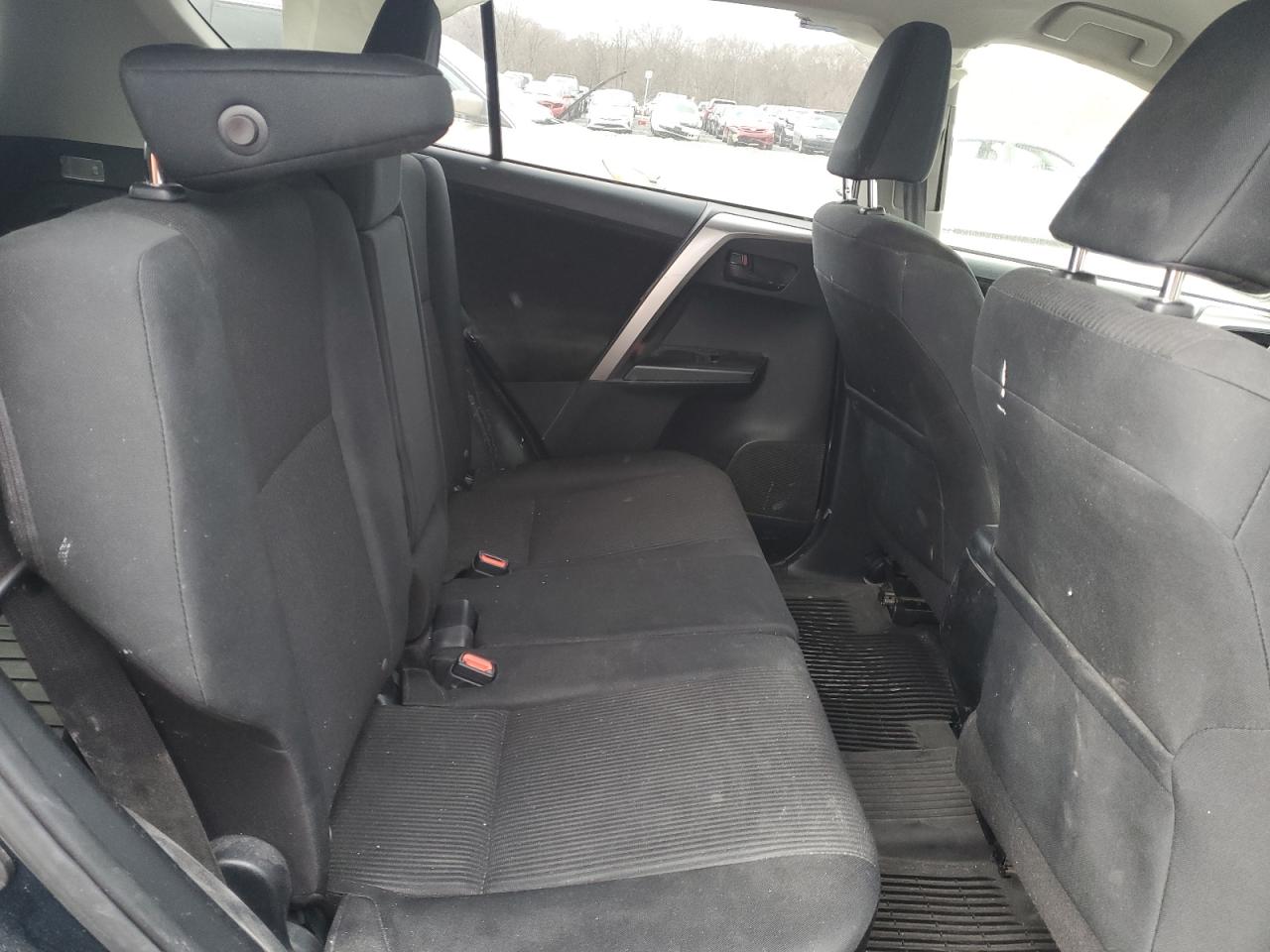 2017 Toyota RAV 4 - Image 11