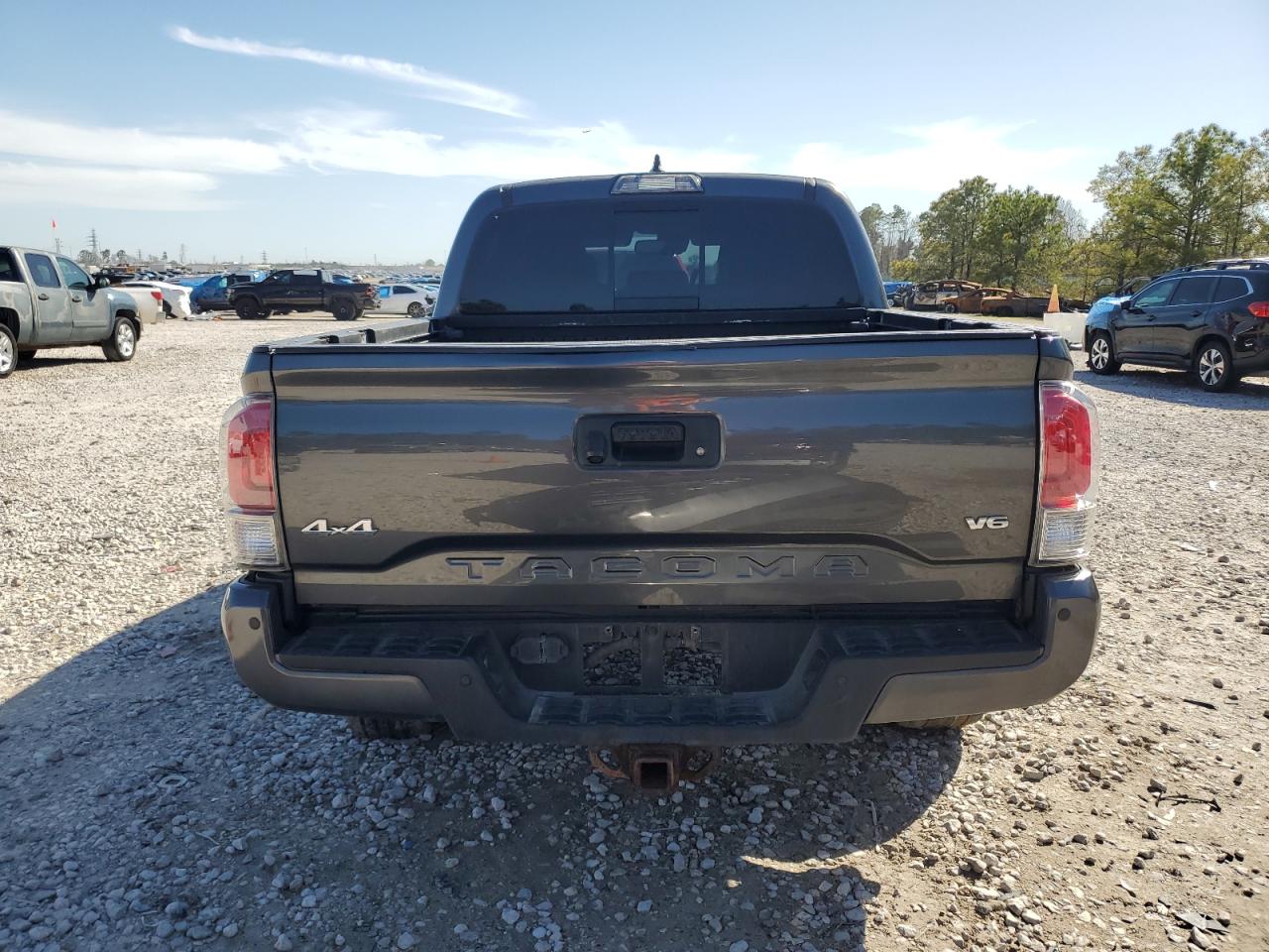 2019 Toyota Tacoma - Image 6