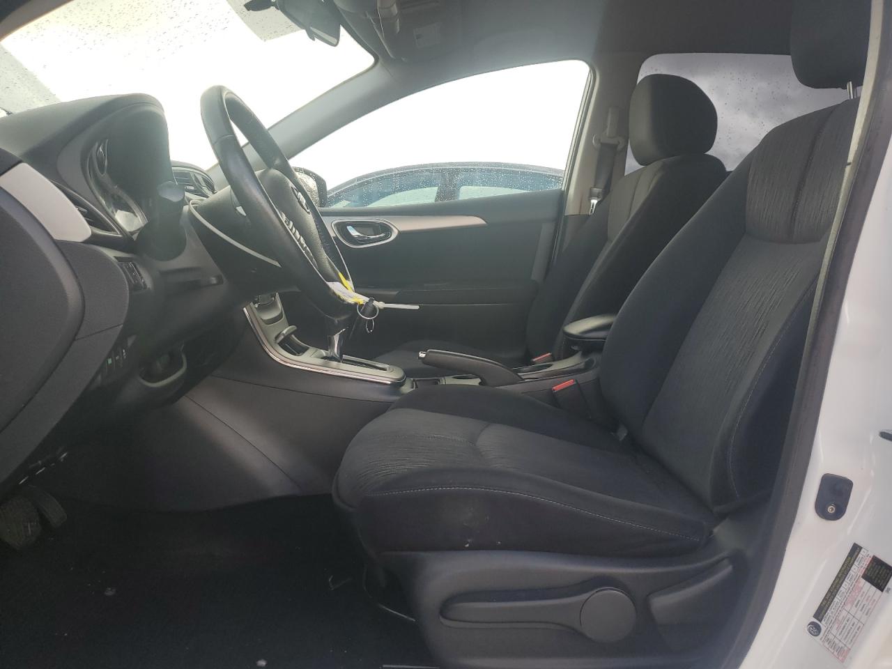 2015 Nissan Sentra - Image 7