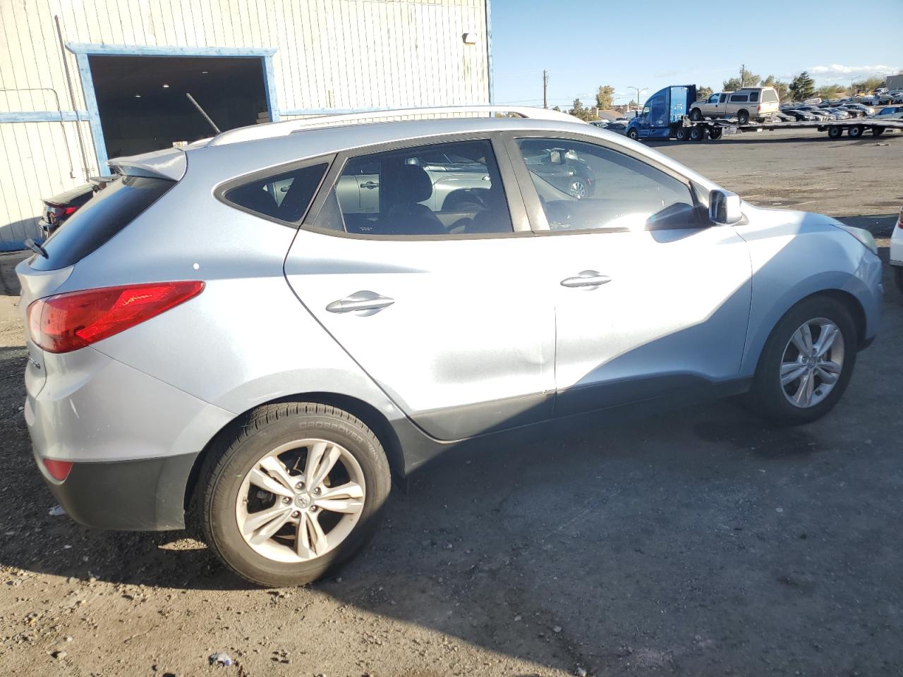2011 Hyundai Tucson - Image 3