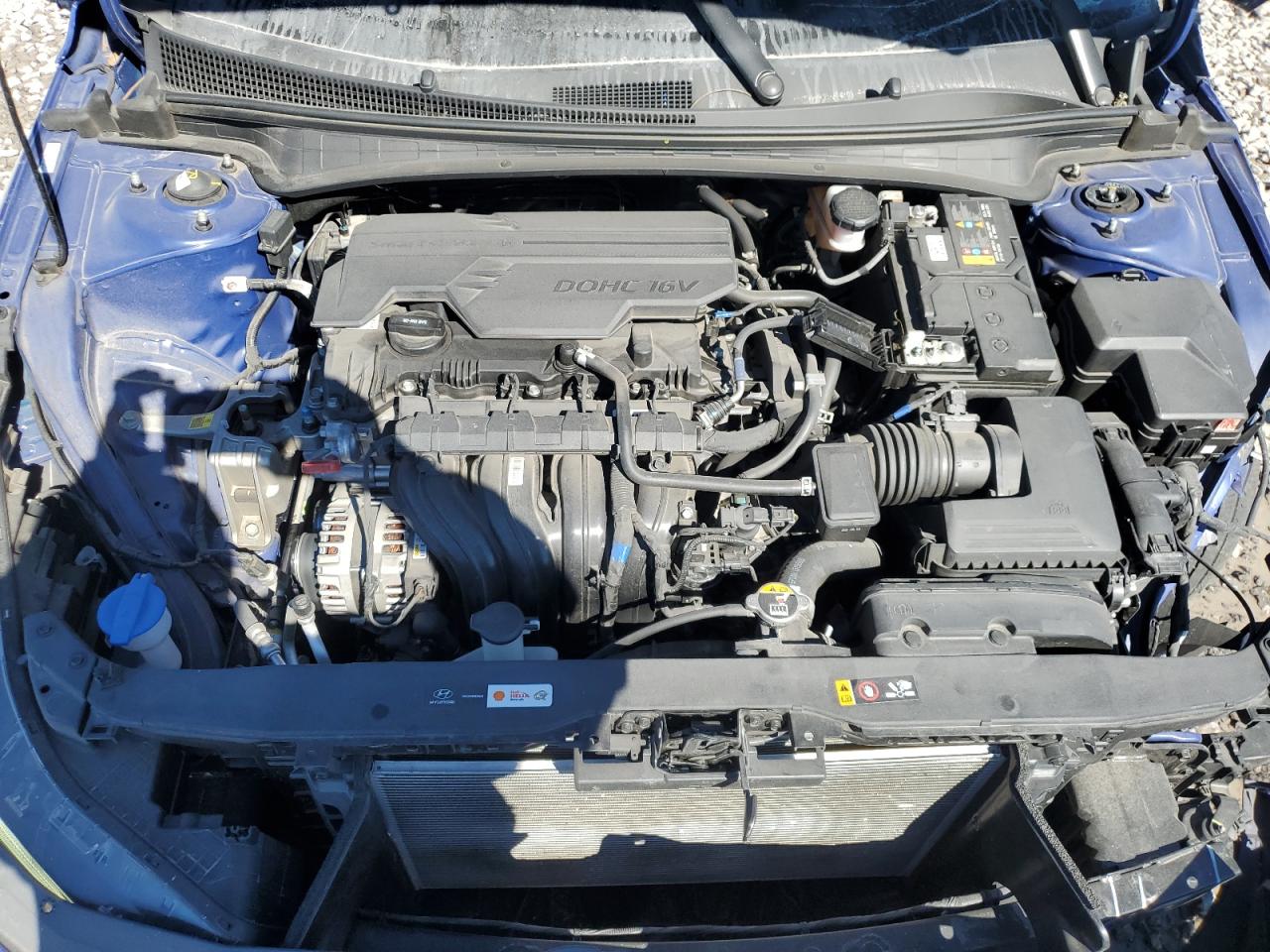2022 Hyundai Elantra - Image 11