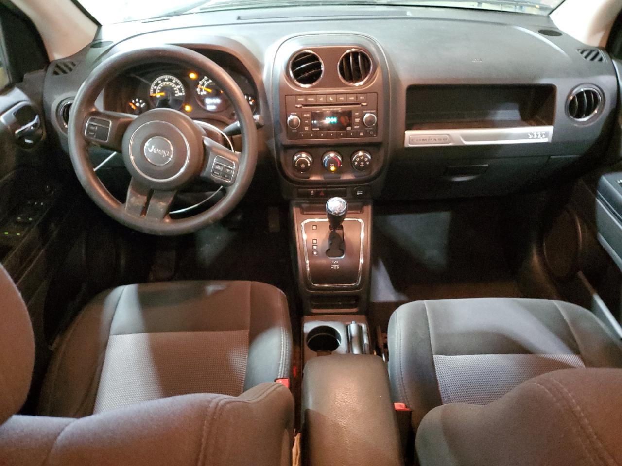 2015 Jeep Compass - Image 8