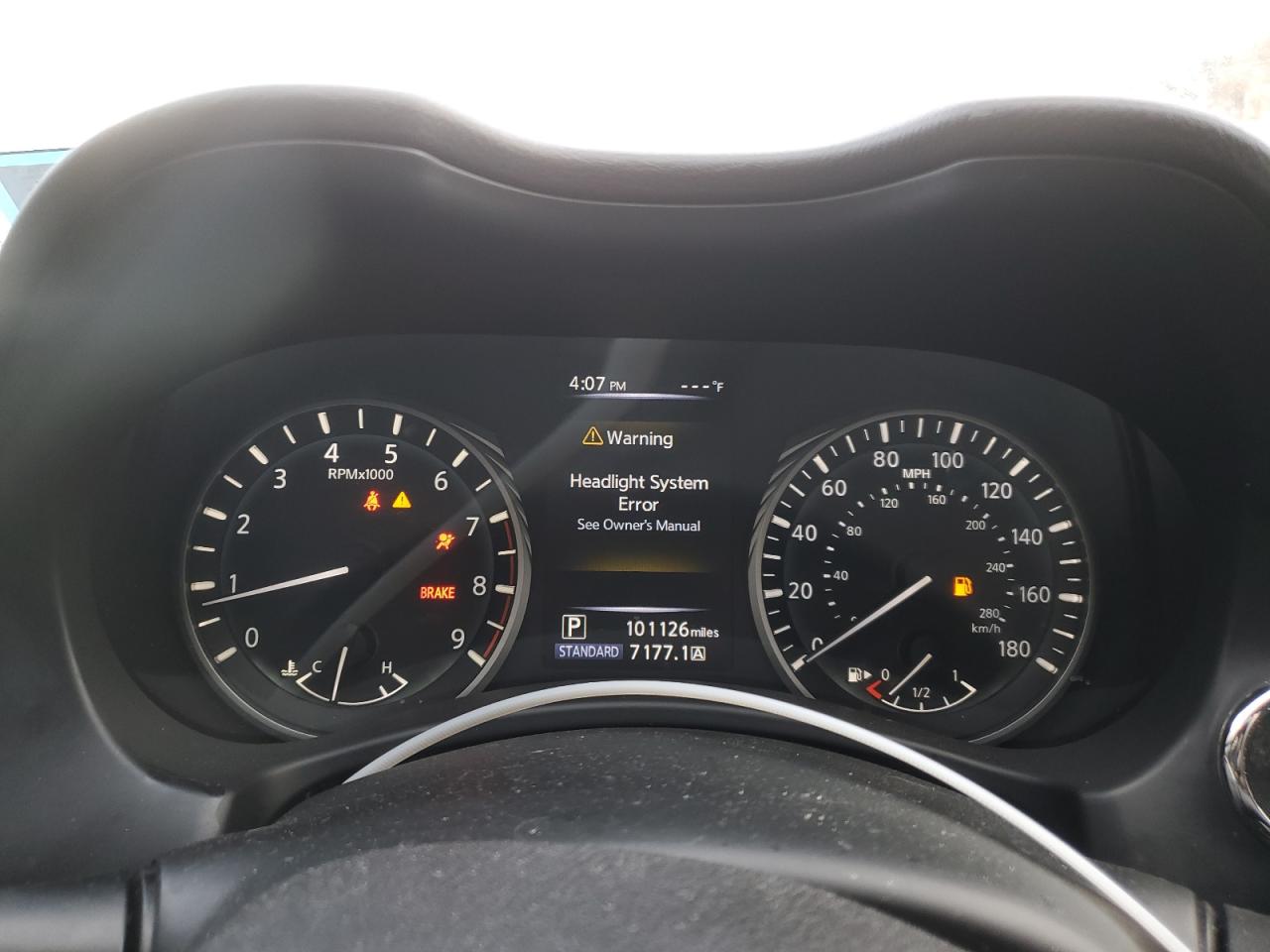 2018 Infiniti Q50 - Image 9