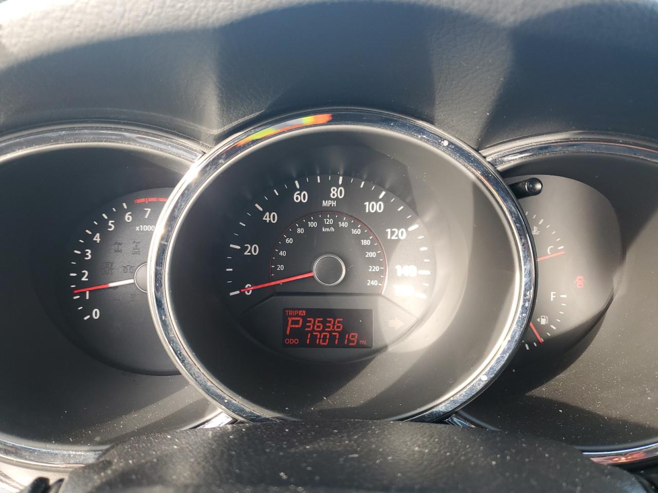 2011 Kia Sorento - Image 9