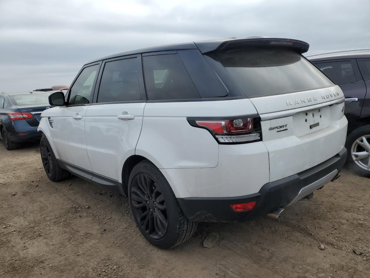 2015 Land Rover Range Rover - Image 2