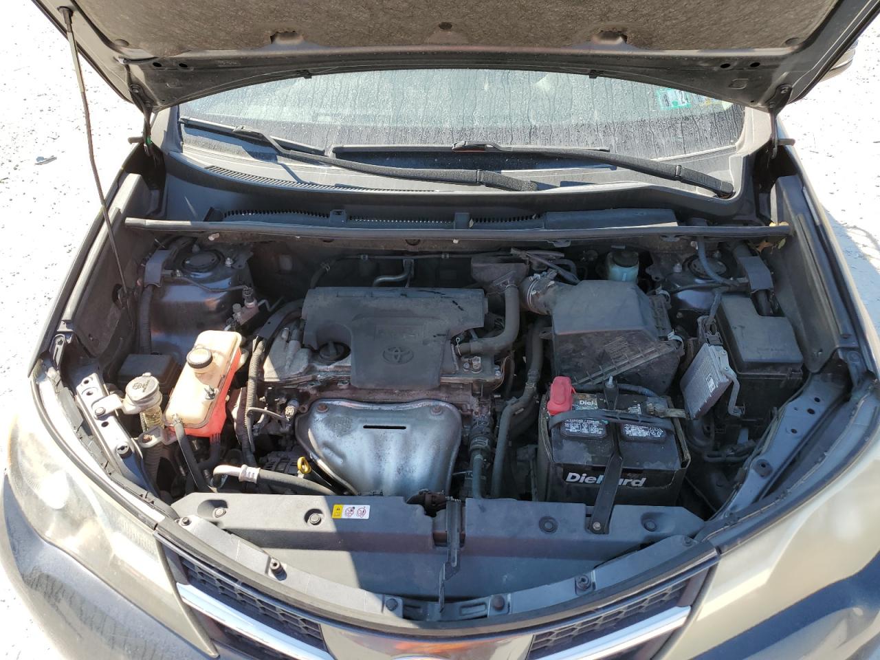 2014 Toyota RAV 4 - Image 12