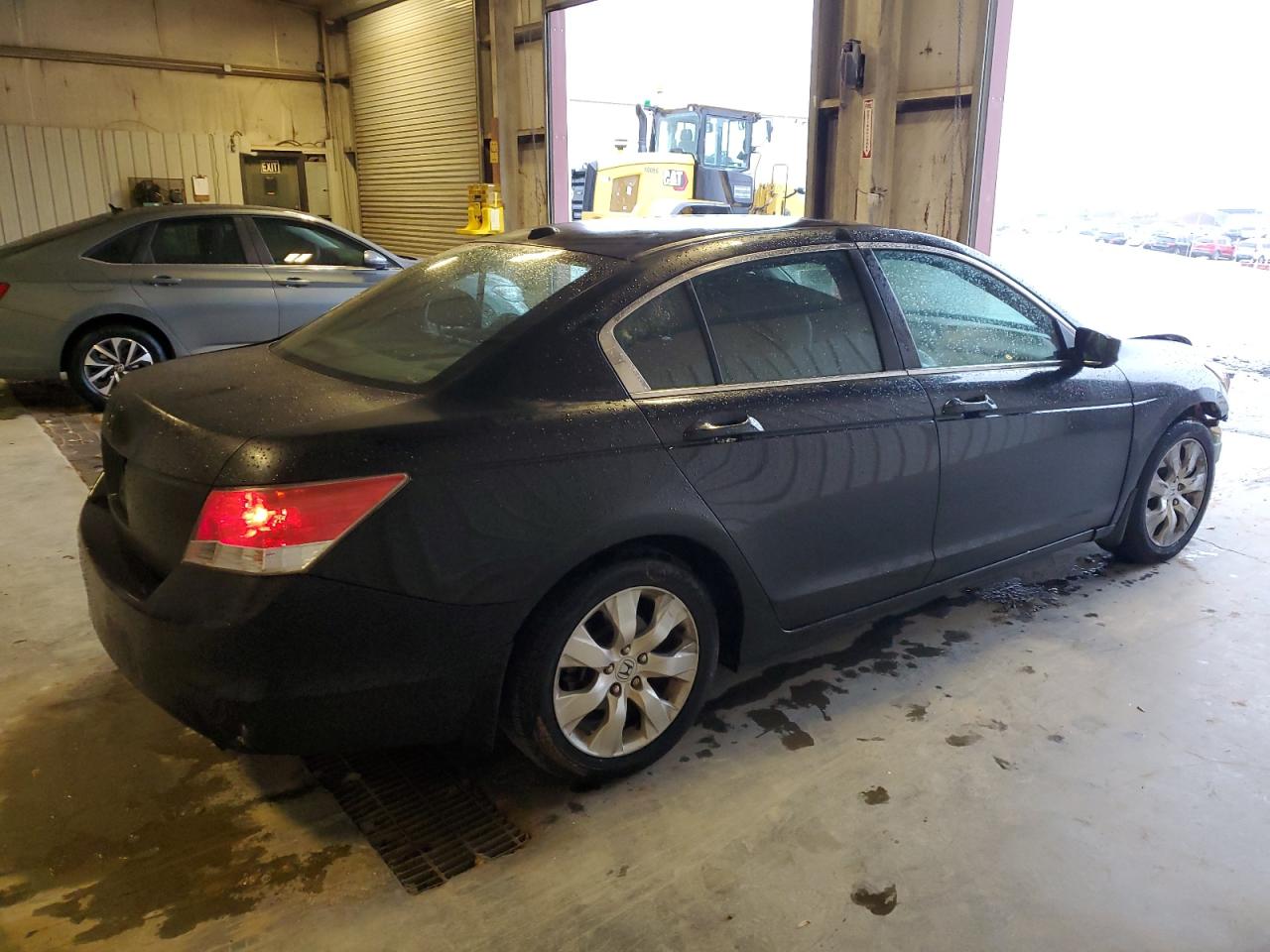 2009 Honda Accord - Image 3
