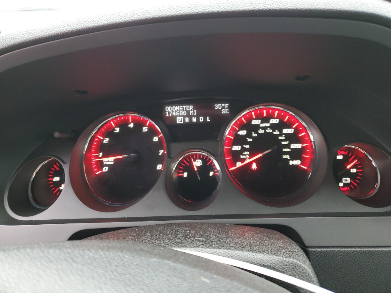 2012 GMC Acadia - Image 9