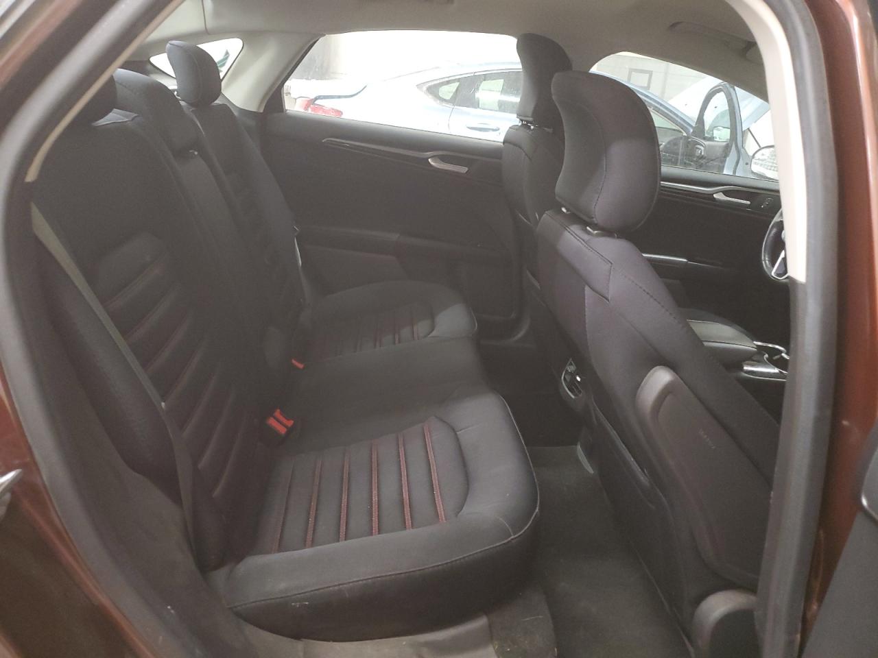 2016 Ford Fusion - Image 10