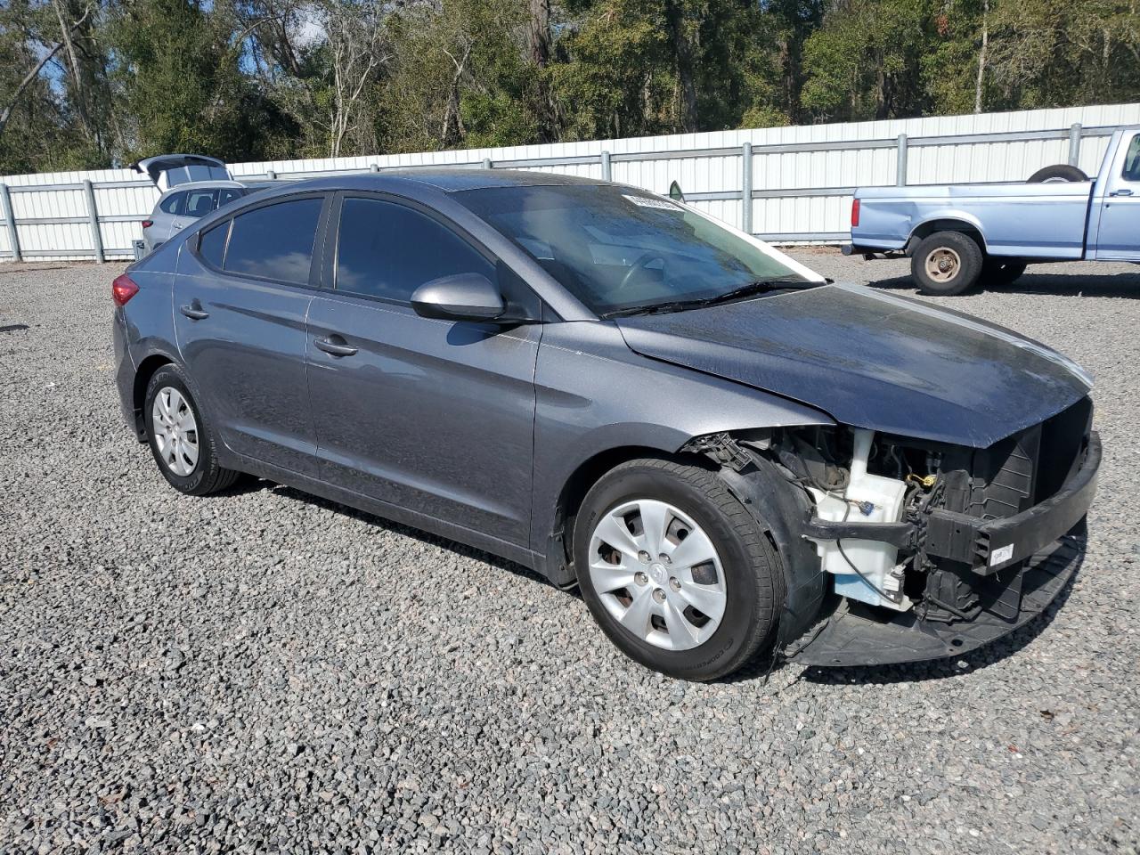 2018 Hyundai Elantra - Image 4