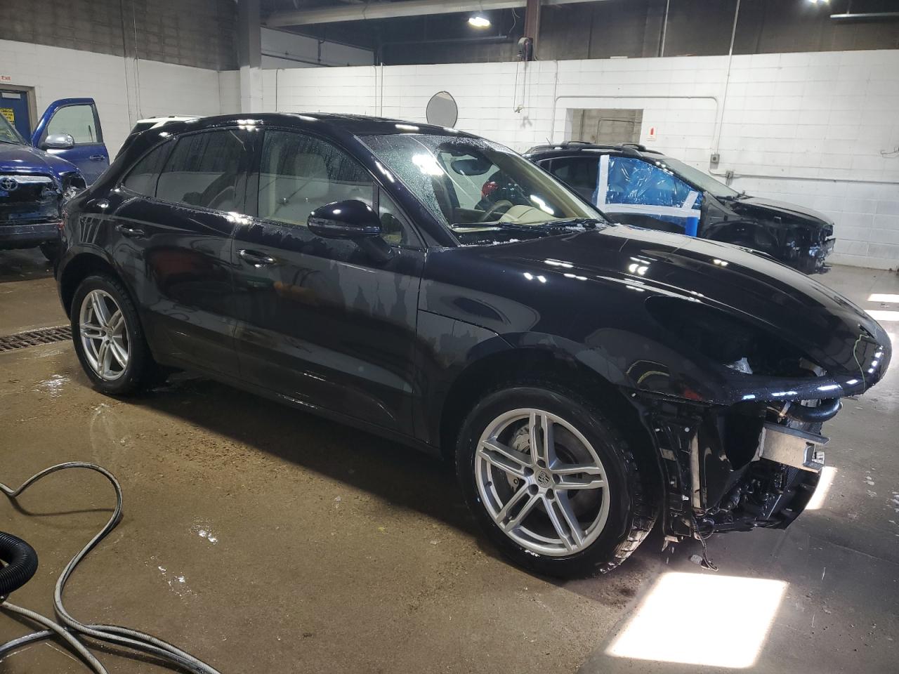 2015 Porsche Macan - Image 4