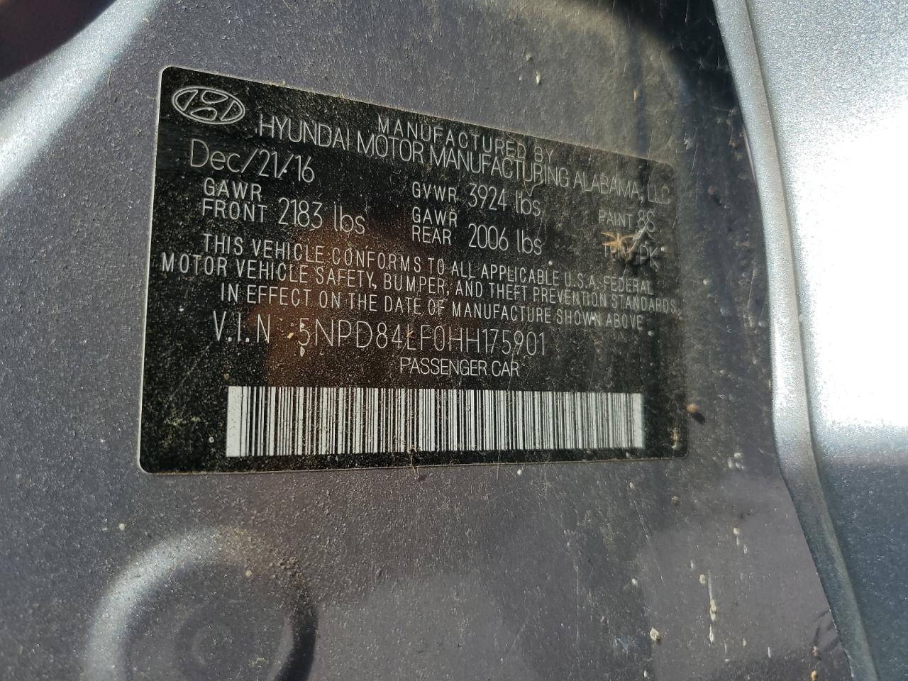 2017 Hyundai Elantra - Image 12