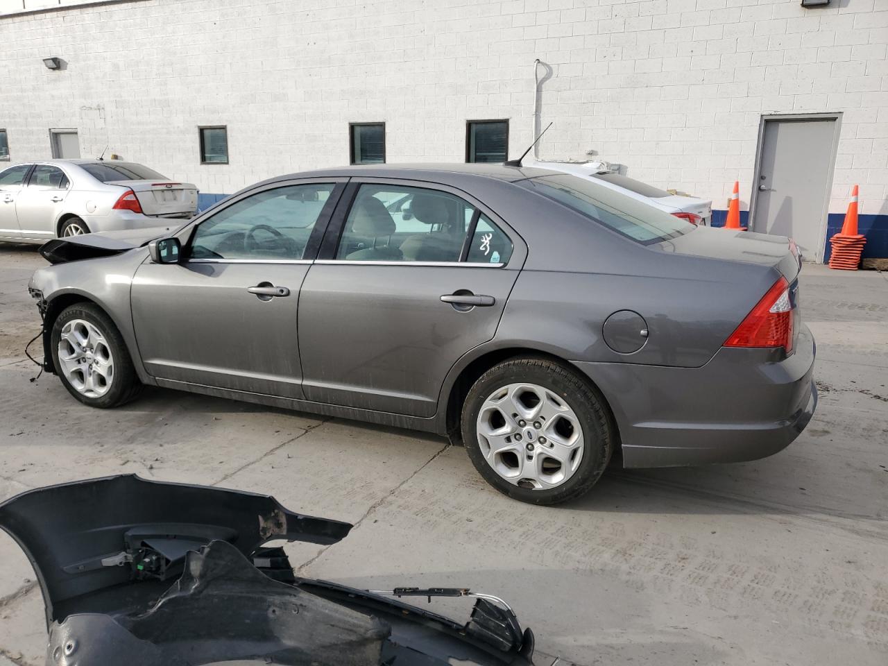 2011 Ford Fusion - Image 2
