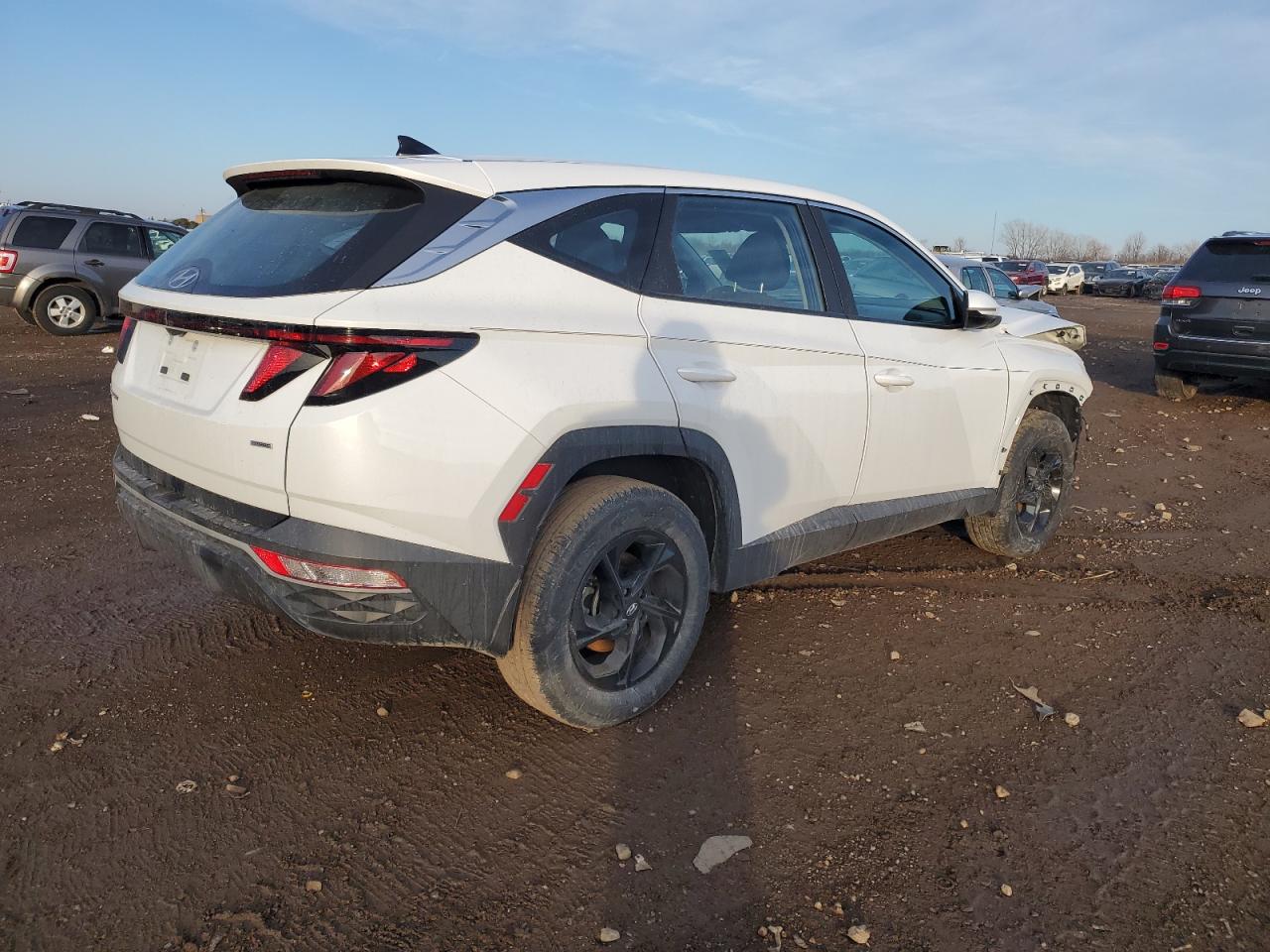 2022 Hyundai Tucson - Image 3