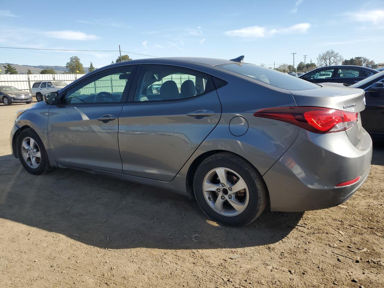 2014 Hyundai Elantra - Image 2