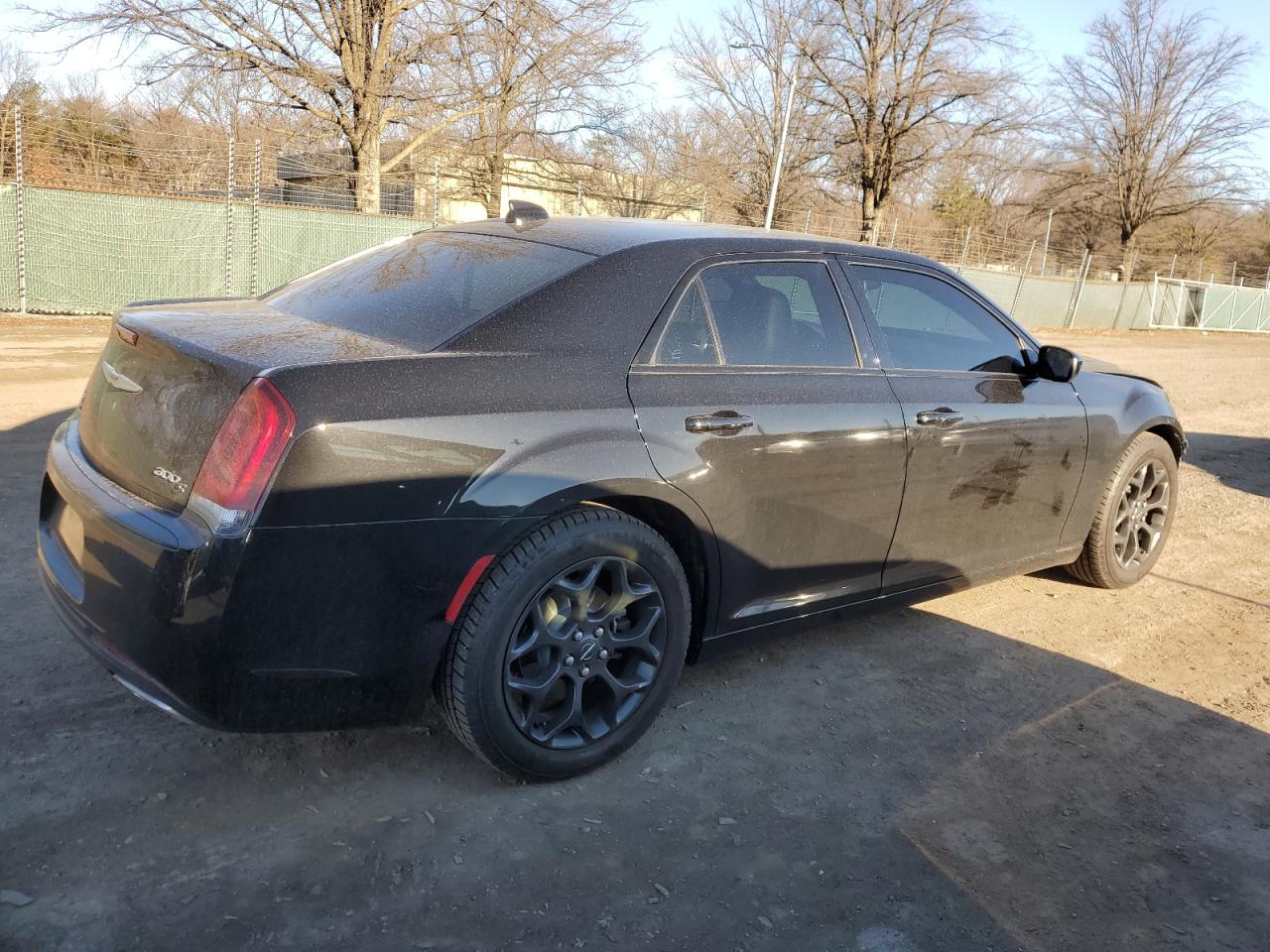 2019 Chrysler 300 - Image 3