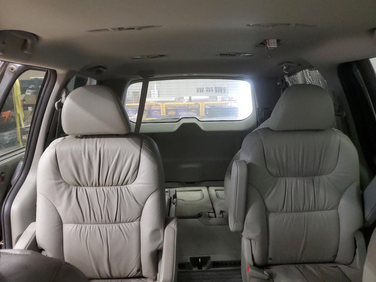 2007 Honda Odyssey - Image 10