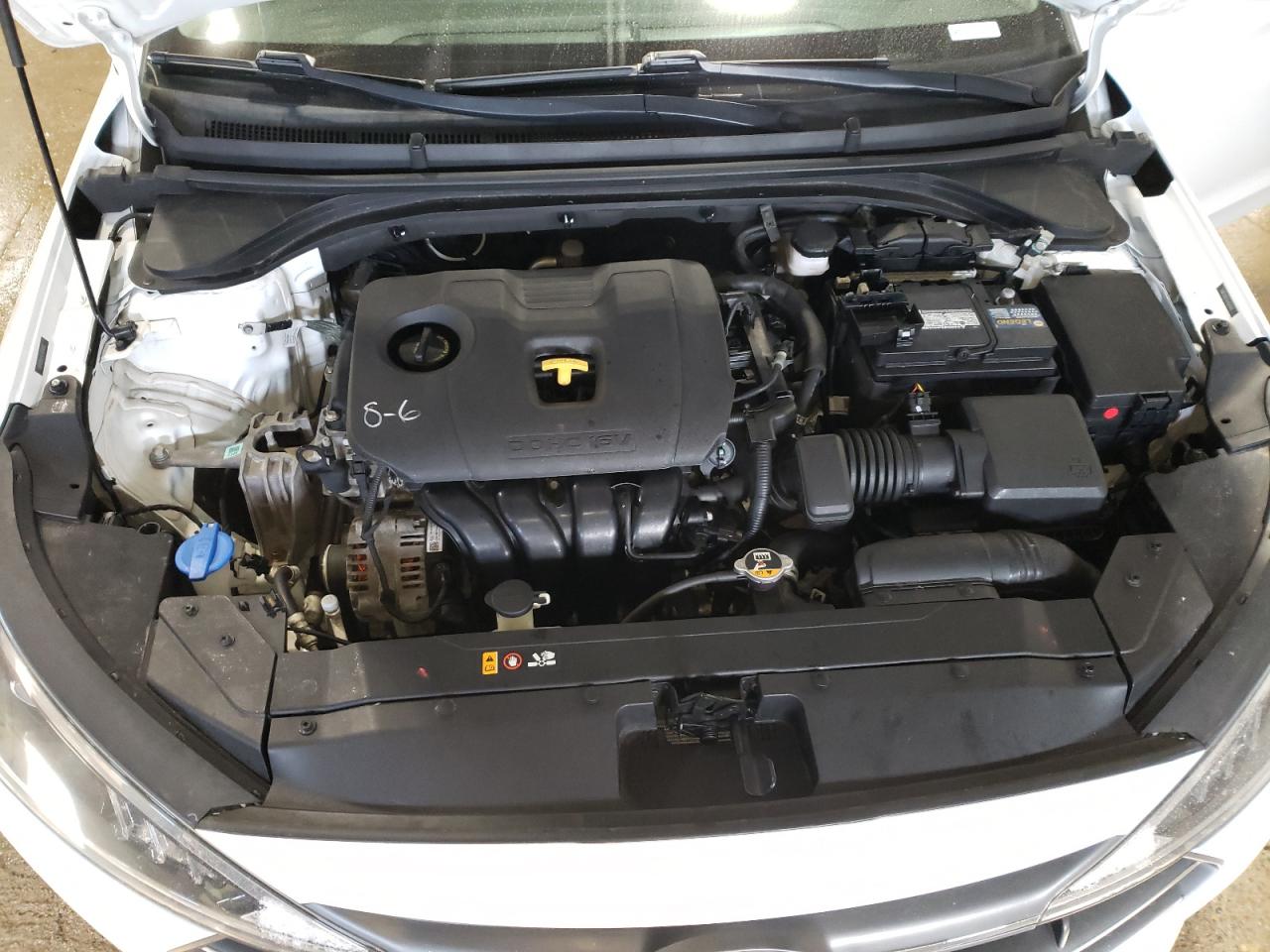 2020 Hyundai Elantra - Image 11