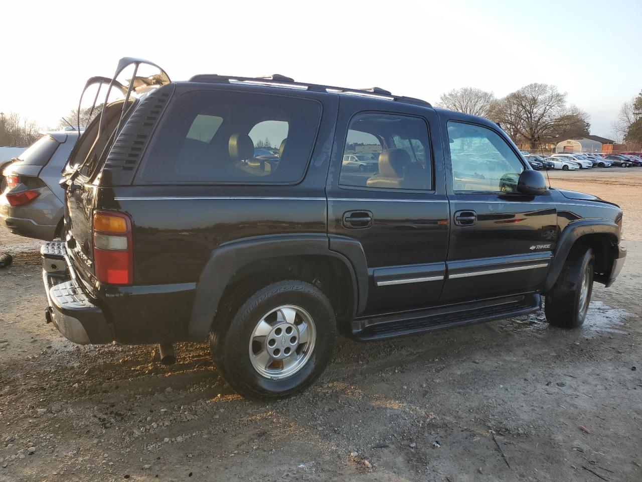 2003 Chevrolet Tahoe - Image 3
