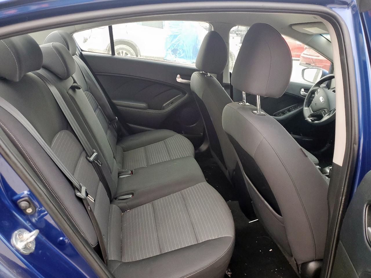 2018 Kia Forte - Image 10