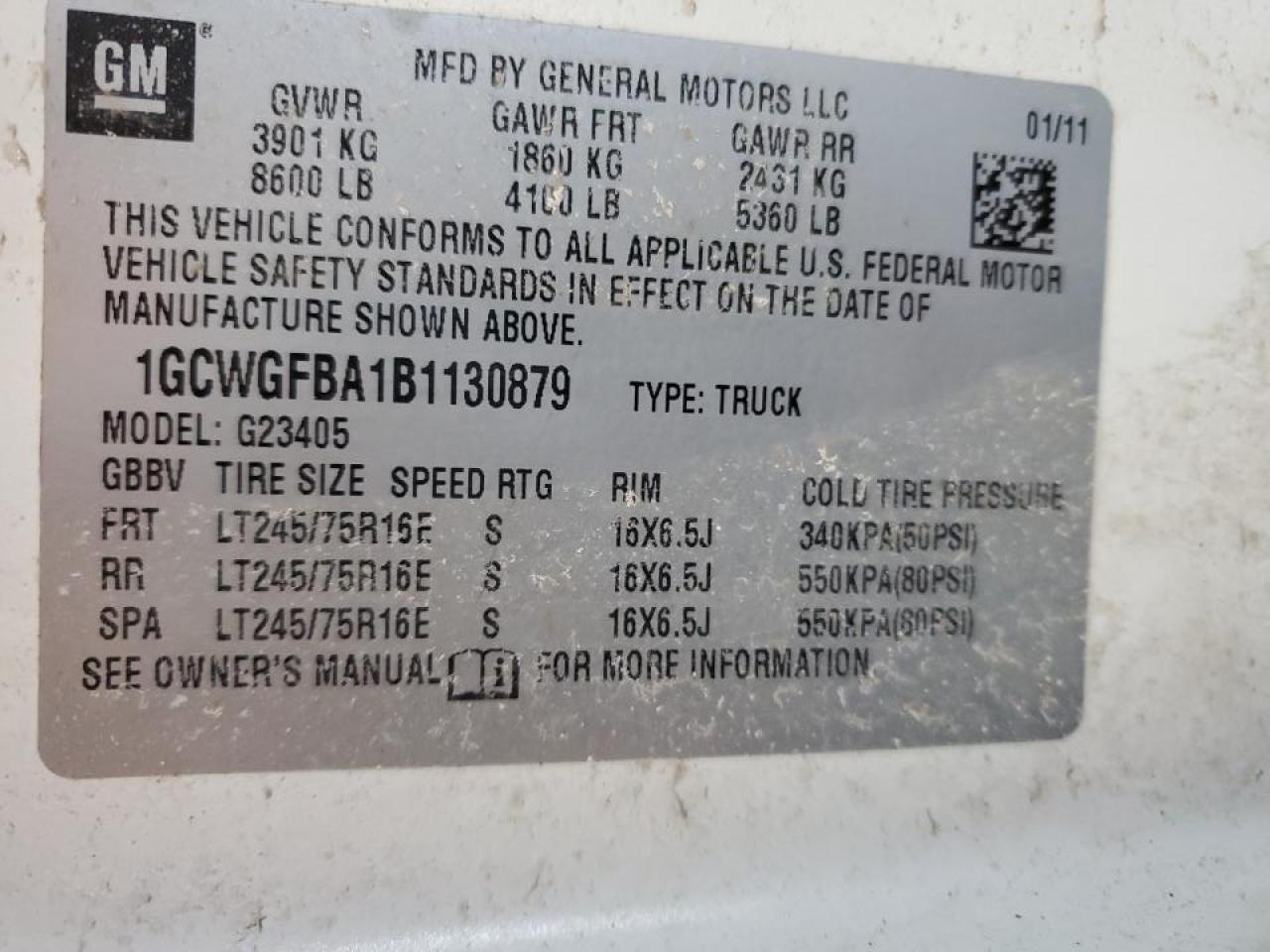 2011 Chevrolet Express - Image 12