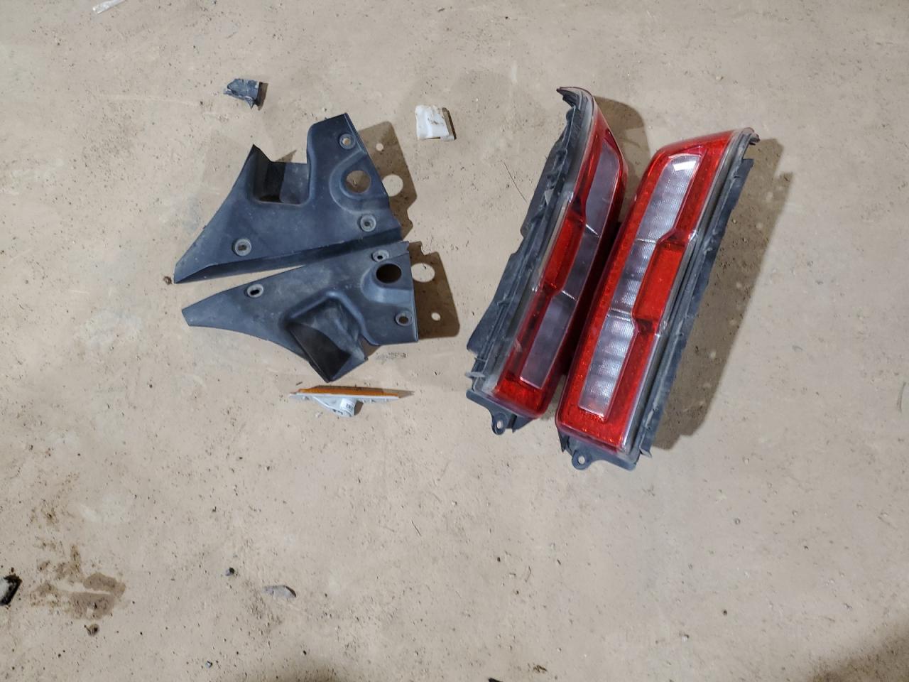 2014 Chevrolet Camaro - Image 12