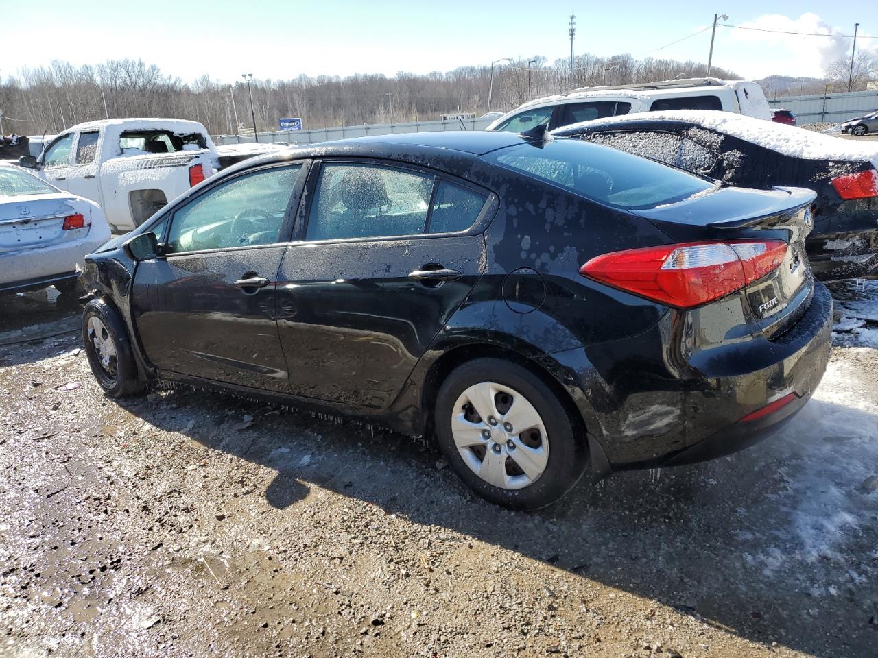 2016 Kia Forte - Image 2