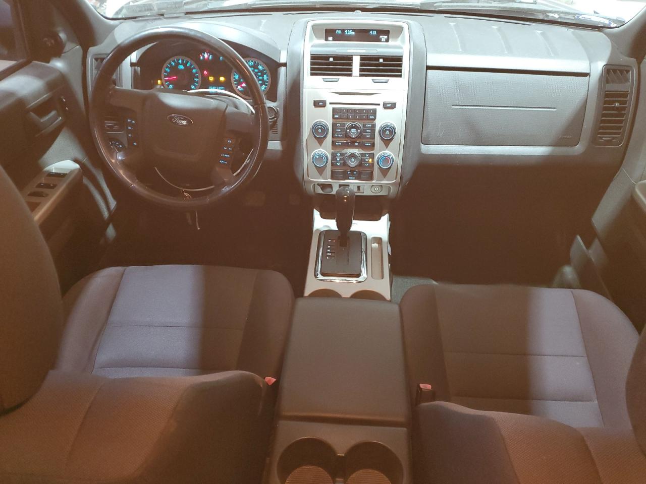 2010 Ford Escape - Image 8