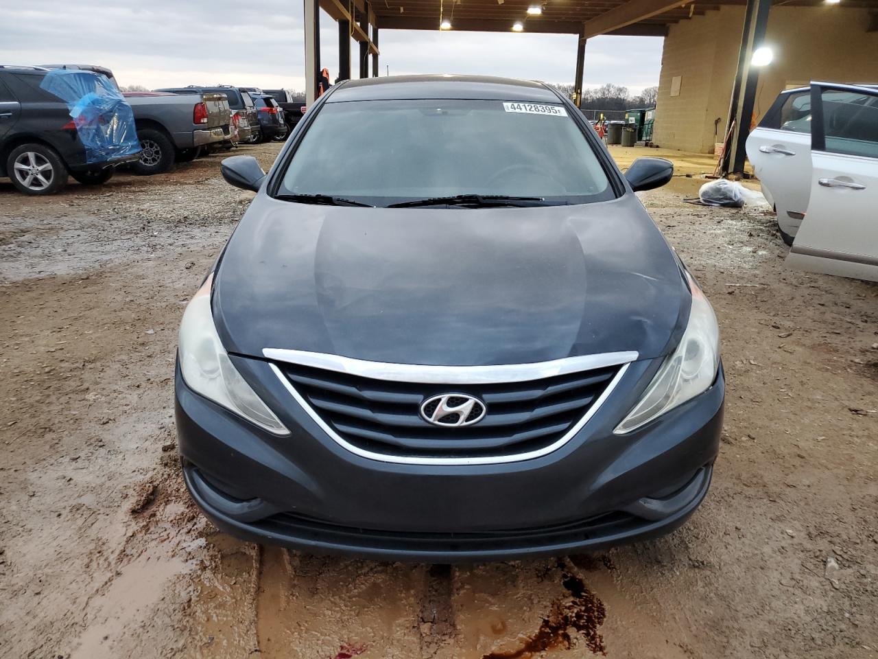 2011 Hyundai Sonata - Image 5