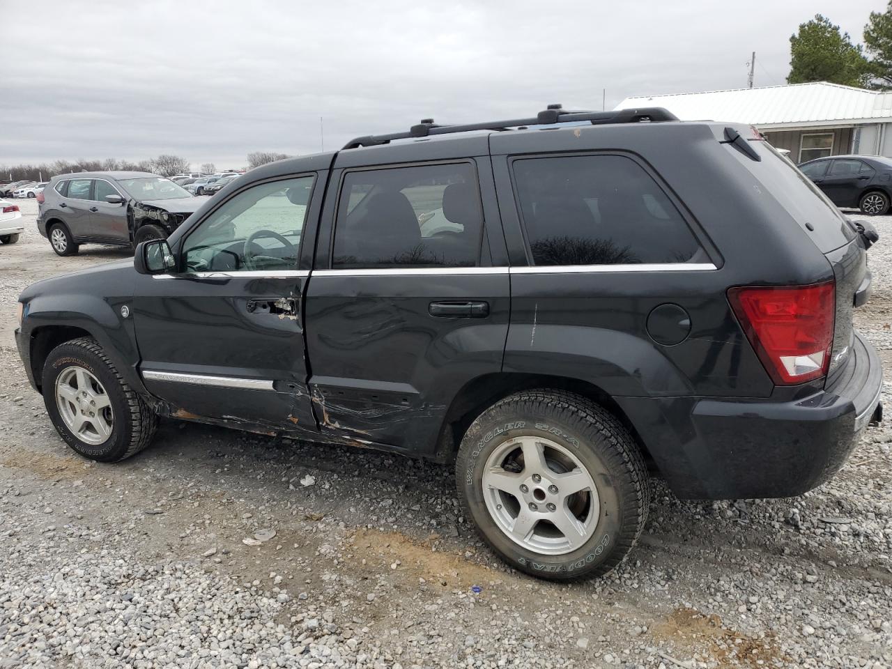 2005 Jeep Grand Cherokee - Image 2