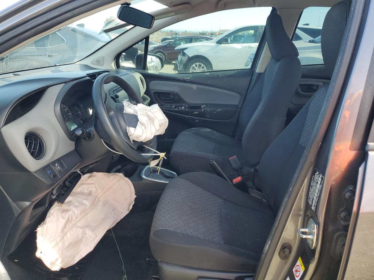 2015 Toyota Yaris - Image 7